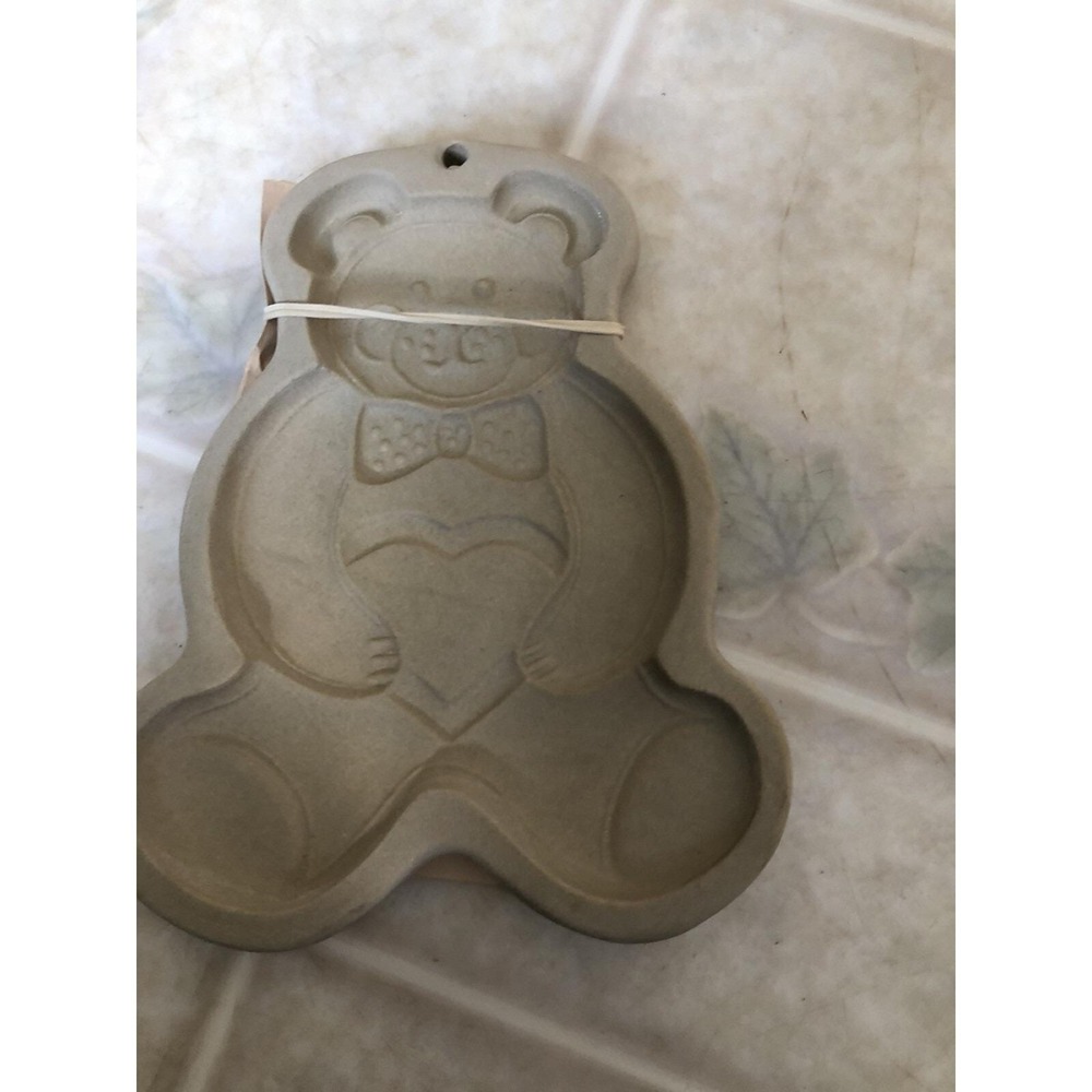 Retired 1991 Pampered Chef Clay Stoneware Teddy Bear Cookie Mold, Recipe Booklet